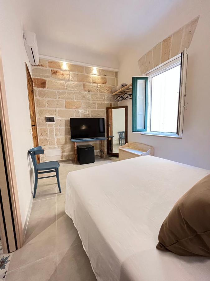 I Mori - Rooms & Apartment Trapani Ngoại thất bức ảnh